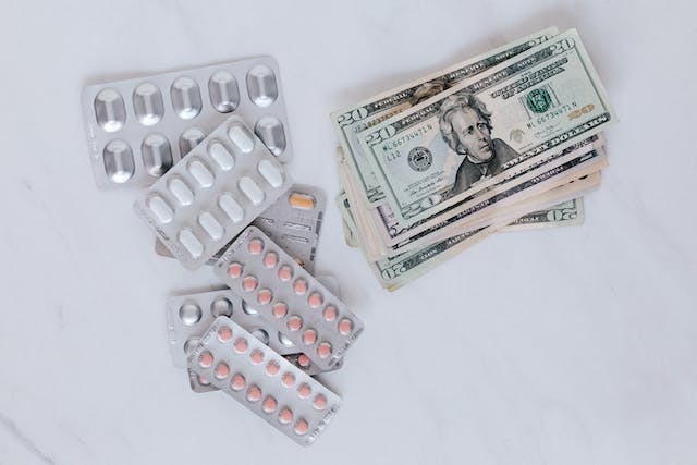 מה זה ההבדל בין ביטוח בריאות פרטי לקופת חולים